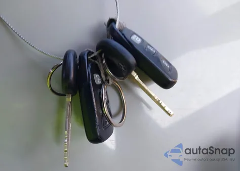 2013 Hyundai Elantra Limited from USA, damaged, VIN 5NPDH4AE3DH227722